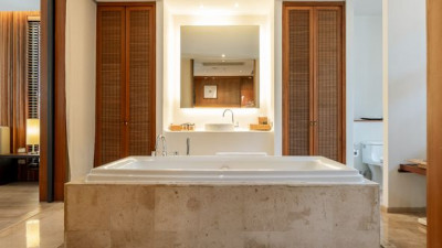 Your time spent at Muthi Maya is an unstoppable moment of relaxation. With even the bathroom finely connected to every other zone of the private villa, your experience here is guaranteed to be smooth and seamless.