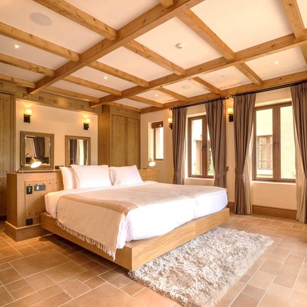 Toscana Valley bed indoors and bedroom