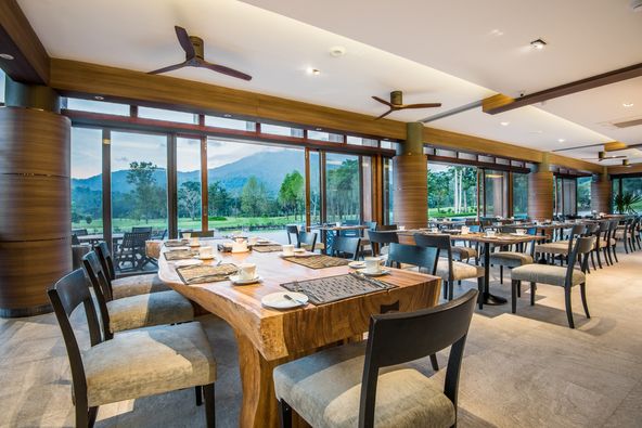 Chatrium Golf Resort Soi Dao Chanthaburi table and indoor