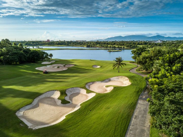 Amata Spring Country Club nature grass and golf course