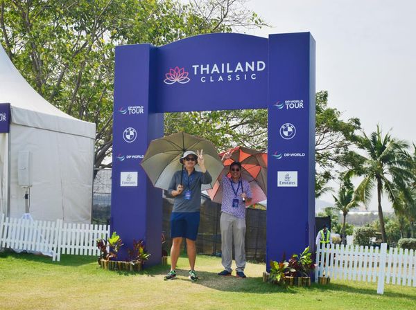 Amata Spring Country Club 2 people people standing outdoors and UR THAILAND CLASSIC TOUR TOUR Wo DPWORLD Emirates DPWORLD DP WORLD Emirates A