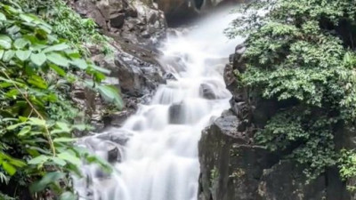 For adventure lovers, the #NamtokPhlio National Park in #Chanthaburi is the perfect spot for you to explore!  Witness breathtaking nature, refreshing waterfalls, and unique wildlife to further your appreciation for the environment. bit.ly/3H0l19