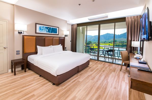 Katathong Golf Resort amp Spa bedroom