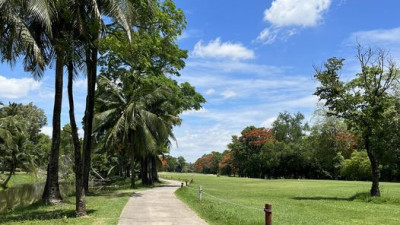สวัสดีเช้าวันเสาร์ที่สดใสด อากาศดีเหมาะแก่การออกรอบ