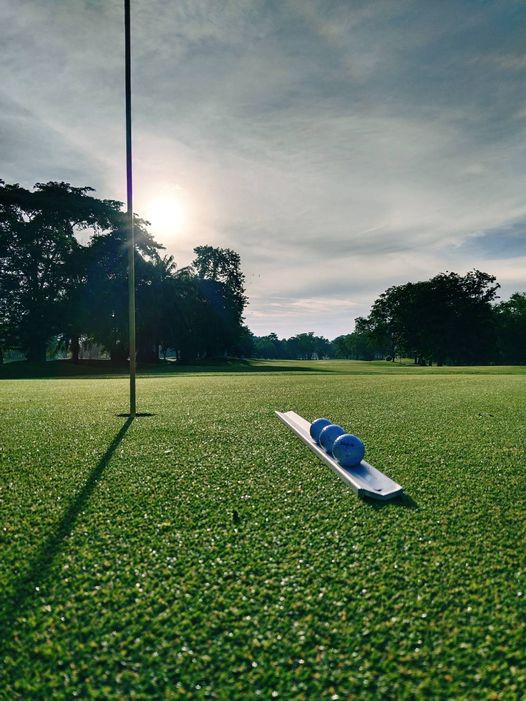 สนามกอล์ฟไดนาสตี้ แอนด์ คันทรีคลับ Dynasty Golf amp Country Club nbsp golf grass twilight and golf course