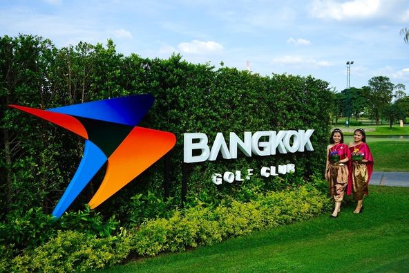 Bangkok Golf Club nbsp 2 people and text